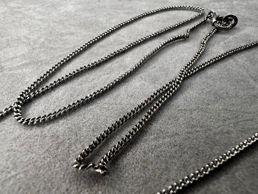 This is a simple petite vintage sterling chain to pair with small pendant or charm.