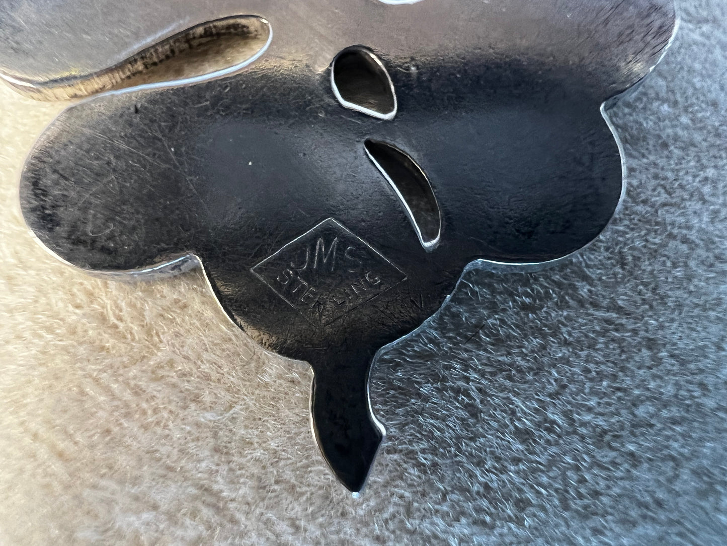 What better way to improve your luck than to wear a four-leaf clover? Crafted from sterling silver, this vintage charm is a reminder that good fortune can be found anywhere.