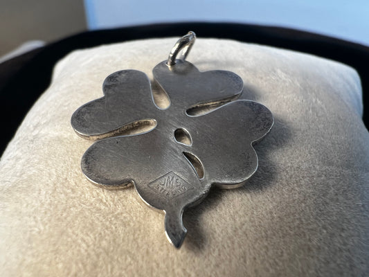 What better way to improve your luck than to wear a four-leaf clover? Crafted from sterling silver, this vintage charm is a reminder that good fortune can be found anywhere.