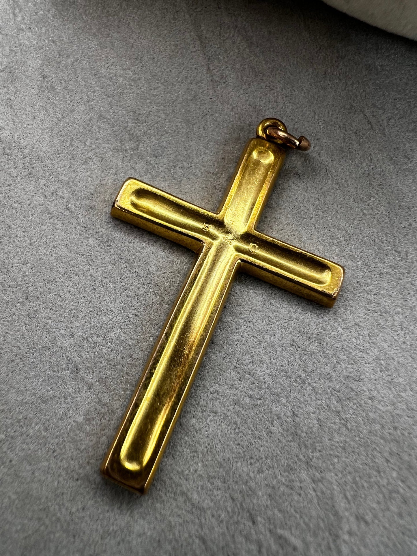 This 1.5" gold filled cross pendant strikes the perfect balance - neither too large nor too small - making it an ideal complement to any of our gold filled chains. Its versatile size ensures it can be worn comfortably every day, adding a subtle yet meaningful touch to your look.