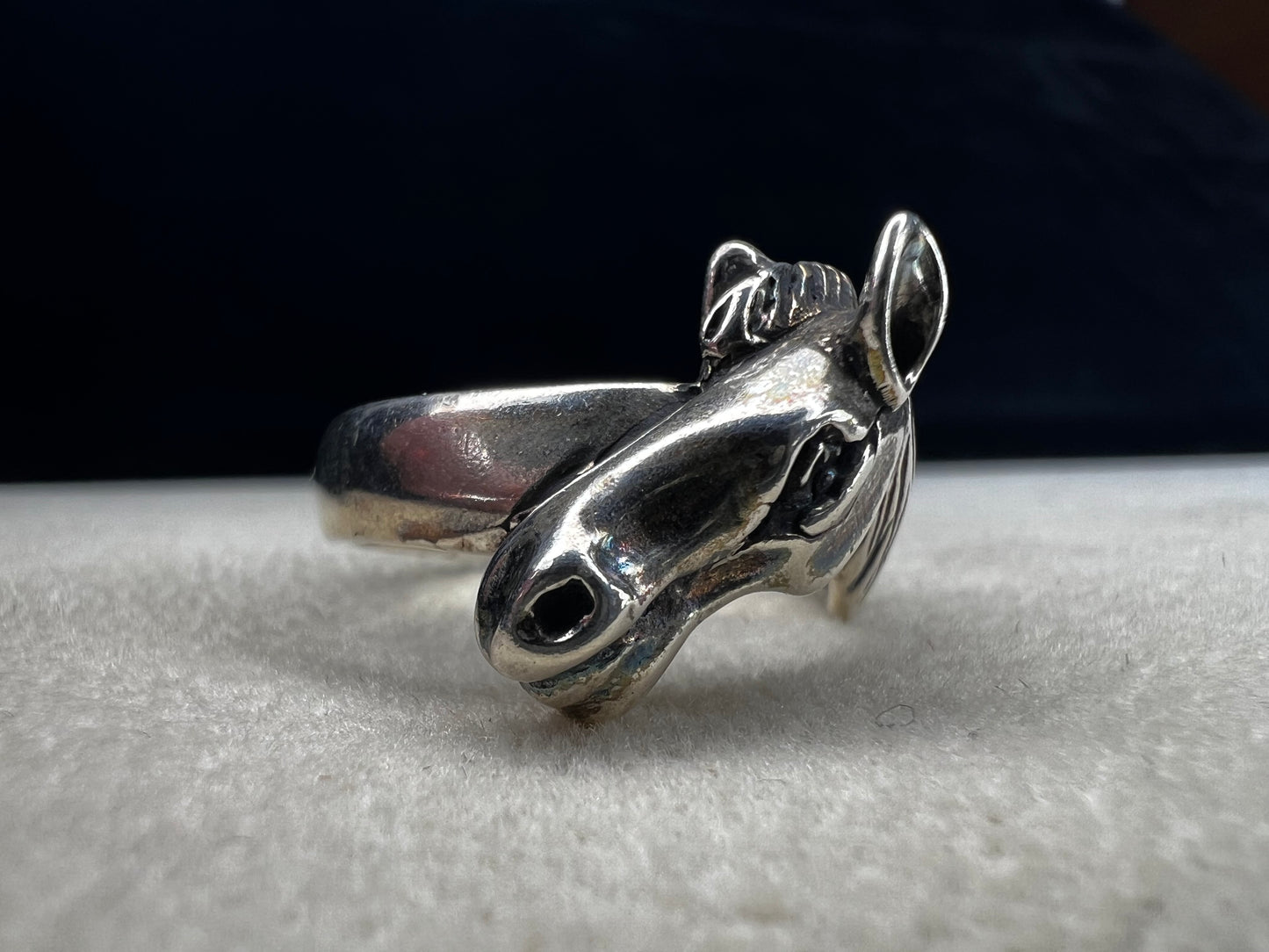 Expertly crafted from sterling silver, this ring showcases a meticulously detailed horse head, capturing the essence of equine beauty with precision. Perfect for anyone who has a love for horses.