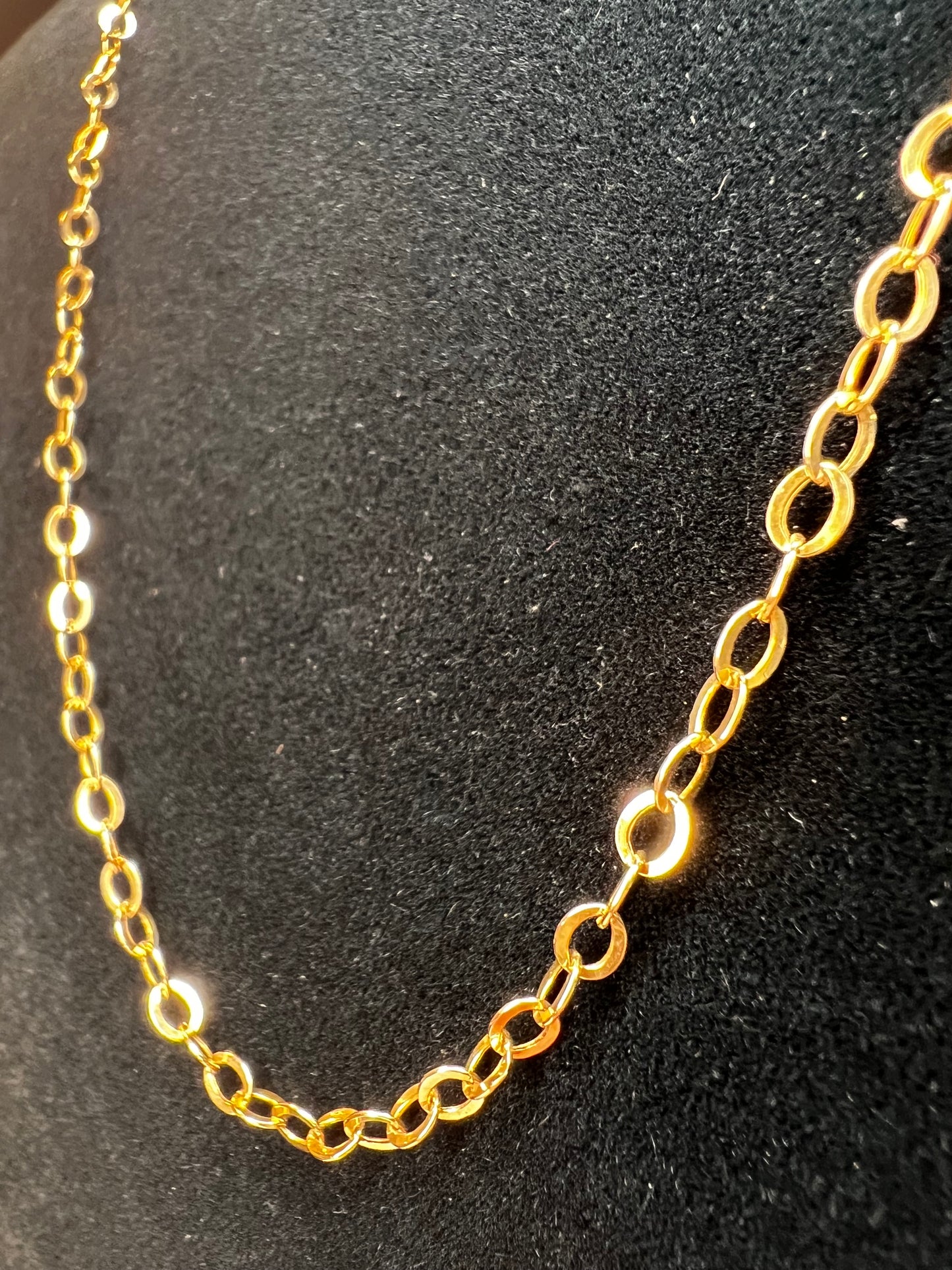 This Italian 14 karat gold chain is a great look with or without a pendant.
