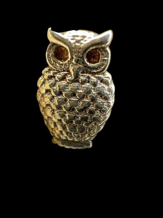 These adorable stud earrings are expertly crafted from sterling silver. Fashioned as owls, these earrings will let you subtly show off your wise side.