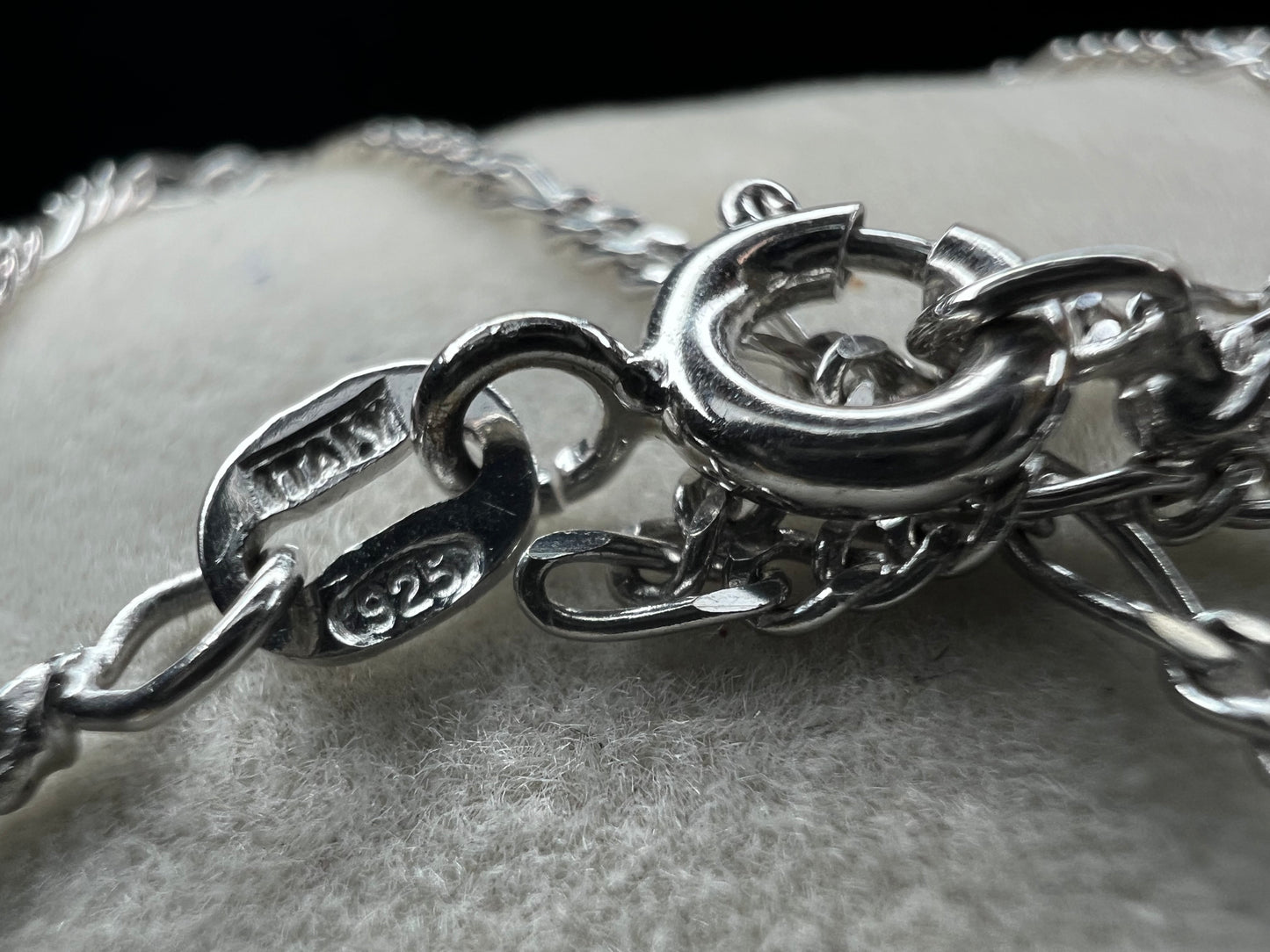 The classic look of the figaro link in this thin yet lengthy chain is just waiting for the perfect pendant to match your style.