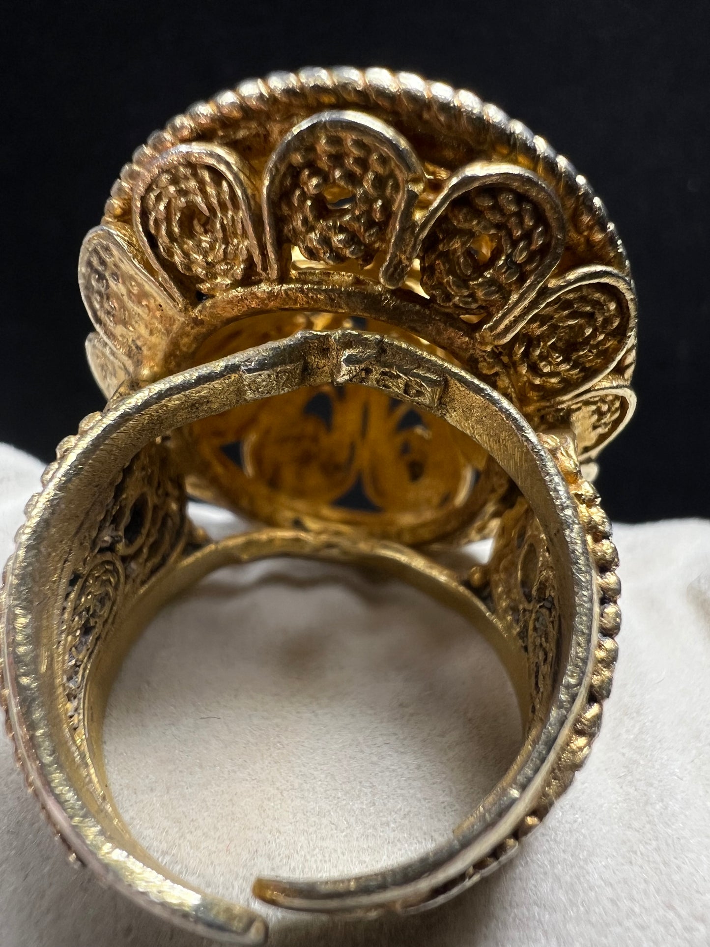 This remarkable antique ring, expertly made in Israel from sterling silver and finished with a gold wash, showcases exquisite early craftsmanship that is genuinely impressive.