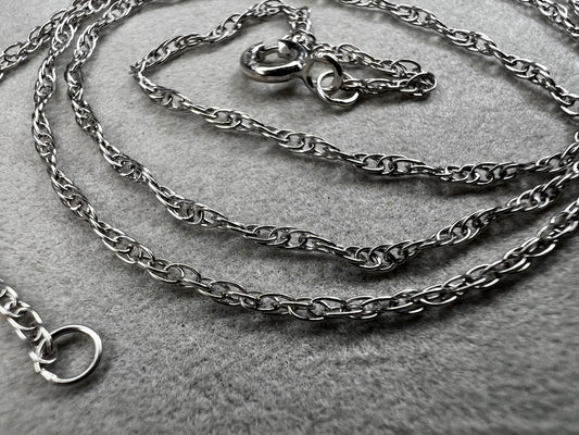 This 18" sterling silver chain offers a refined foundation for your favorite small pendants. It is perfectly balanced to complement delicate designs.