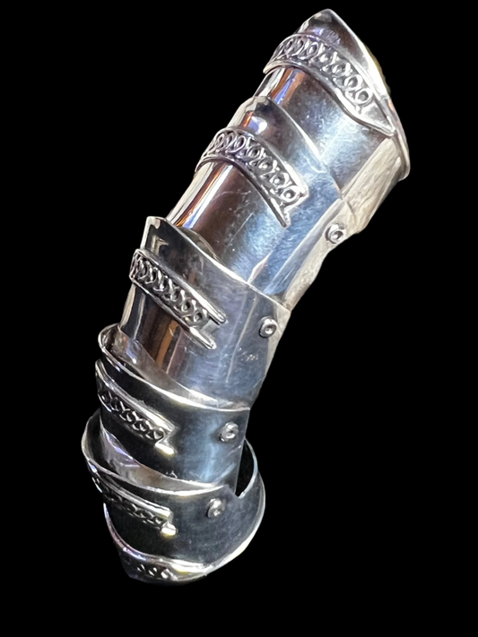 If you're looking for a ring that embodies individuality, this is it. Crafted from fine sterling silver, this full-finger ring is jointed -- which allows it to bend with the movement of your finger.