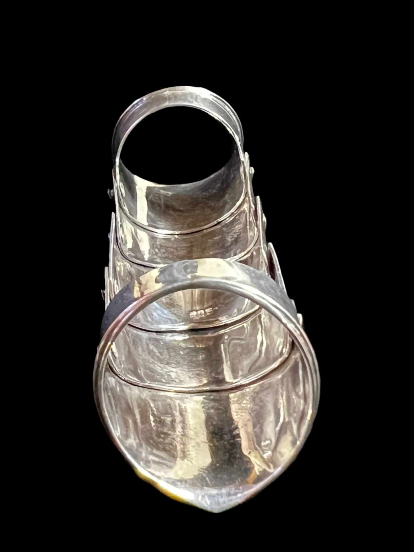 If you're looking for a ring that embodies individuality, this is it. Crafted from fine sterling silver, this full-finger ring is jointed -- which allows it to bend with the movement of your finger.