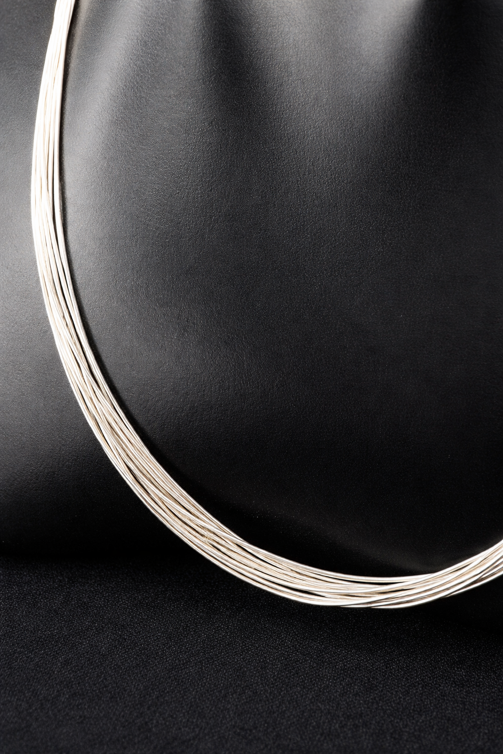 Crafted from sterling silver, this vintage necklace and earrings set seamlessly bridges classic elegance and contemporary style. Whether you're embracing full vintage aesthetics or seeking a distinctive accent for modern pieces, this set delivers timeless appeal with everyday versatility.