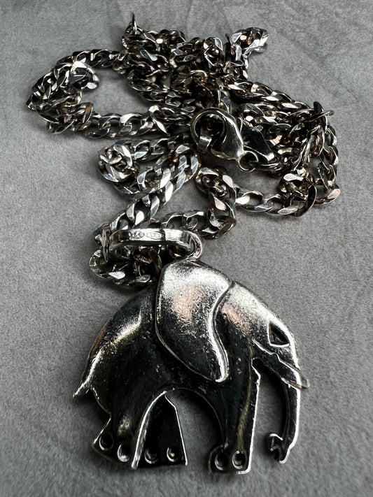 This 20" sterling silver curb link chain paired with an elephant pendant offers lasting quality and timeless style. Crafted from sterling silver and stamped Italy, the pendant complements the chain, which features a P.Lux stamp — a special treatment that helps reduce tarnishing. Durable and elegant, this piece is designed to be a meaningful accessory you can wear every day with confidence.