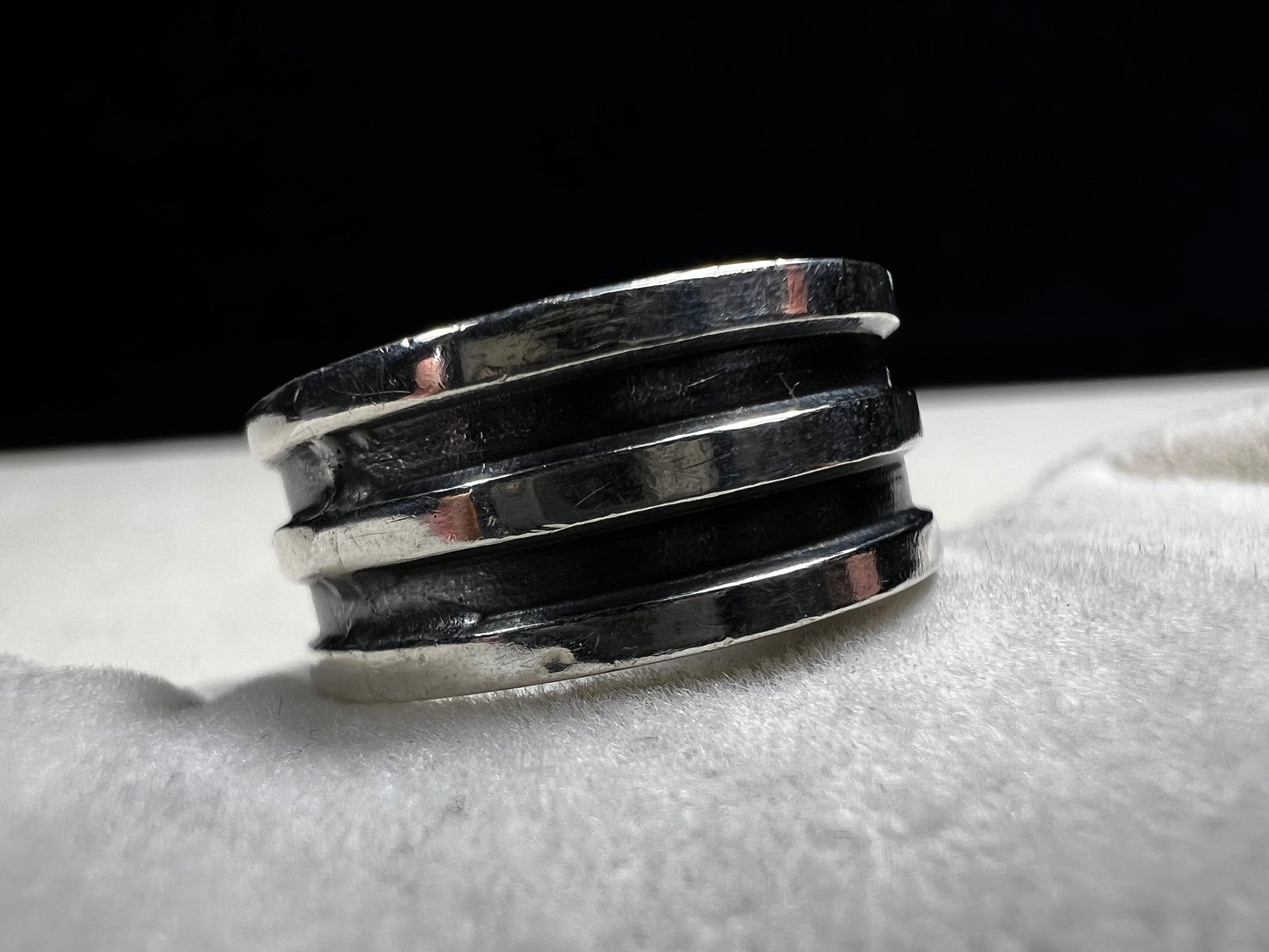 Experience timeless elegance with this vintage Mexican sterling silver ring. Crafted with a wide band and authentic silversmith stamping, it guarantees genuine quality and character. Perfect for anyone seeking a unique piece that carries both history and style.