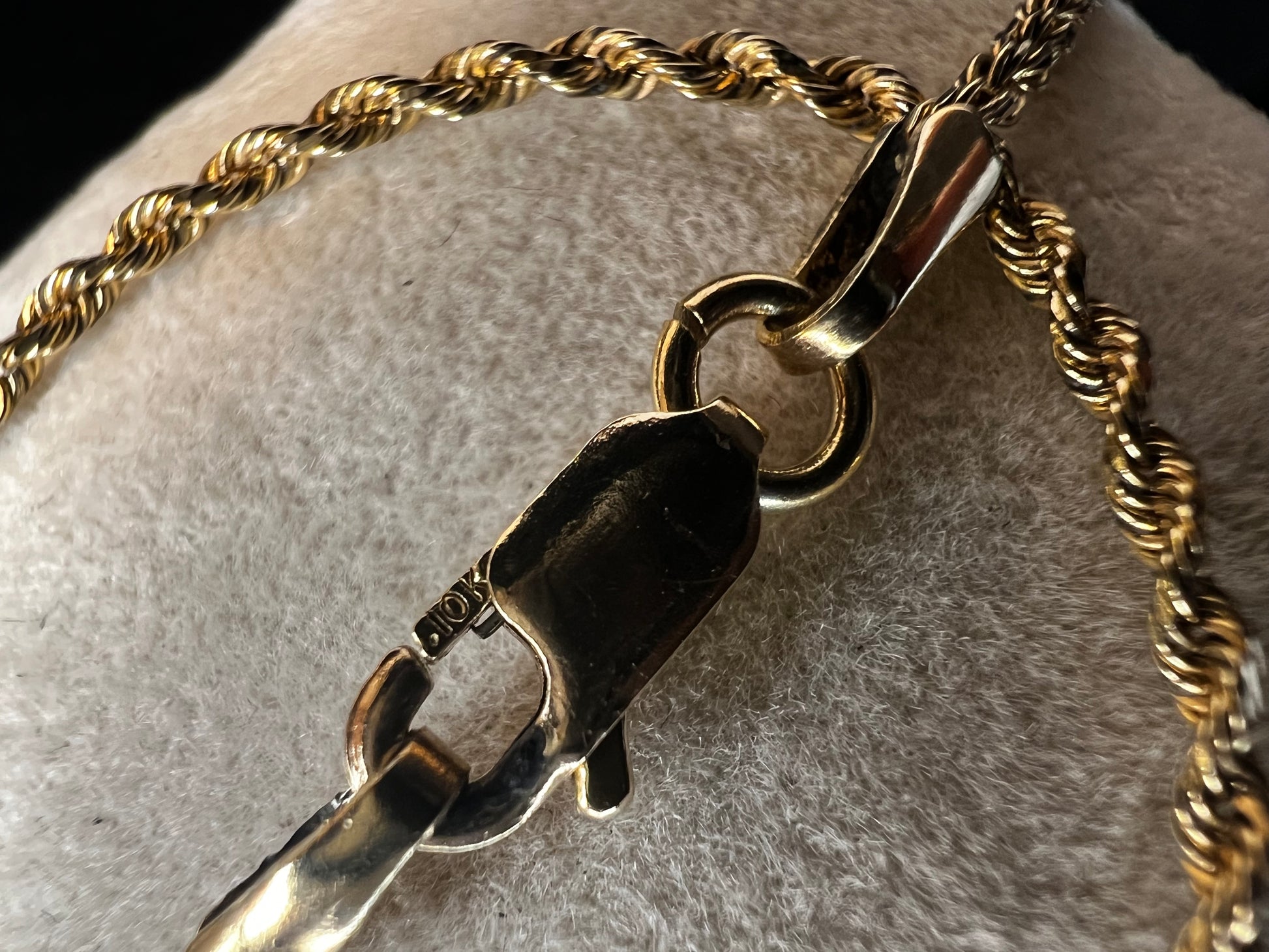 This 10k gold rope chain is ready to be paired with one of our gold pendants or just worn as a chain.