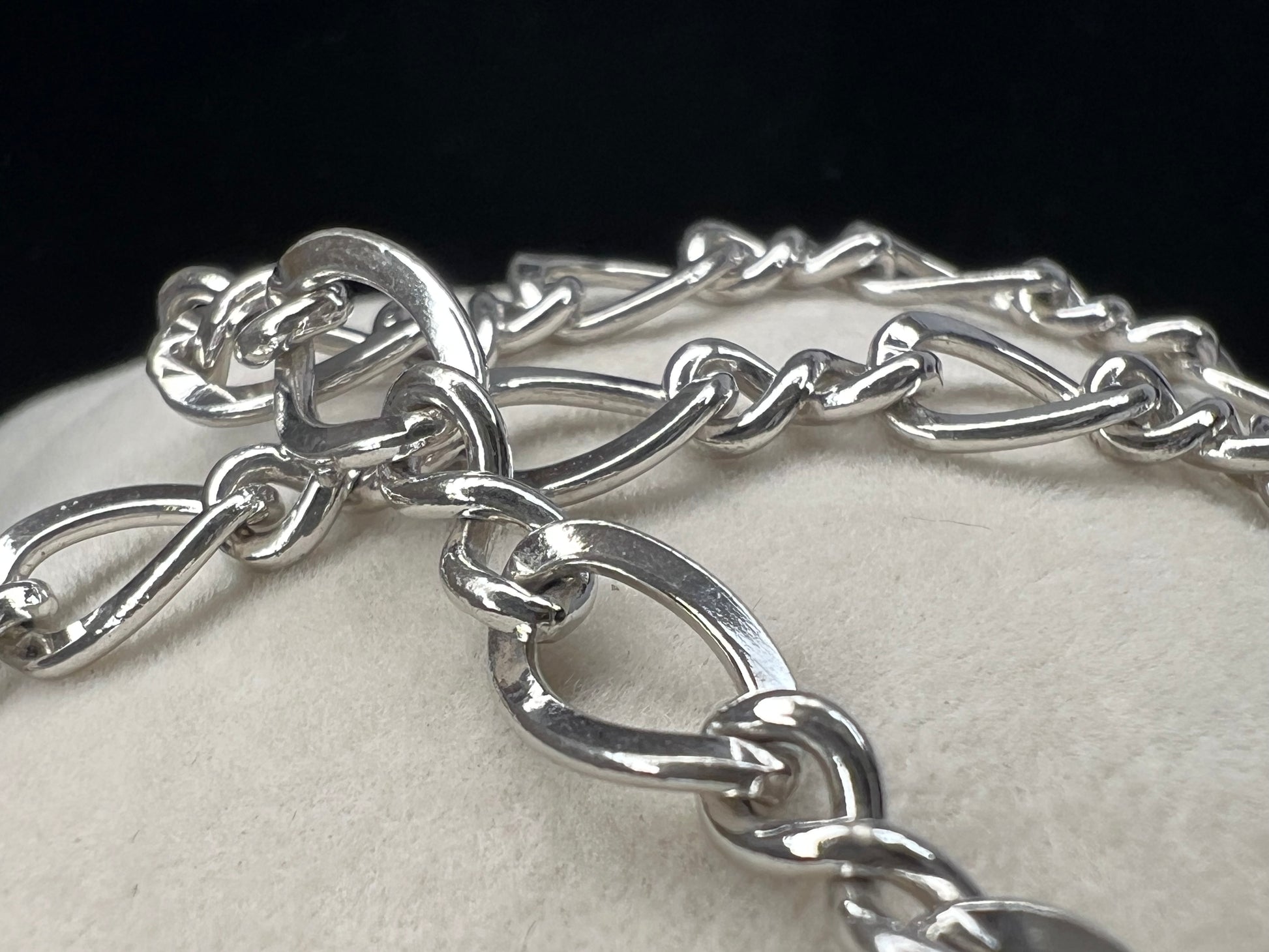 Complement your outfit with this sterling silver bracelet. It features a nice link for a different look.