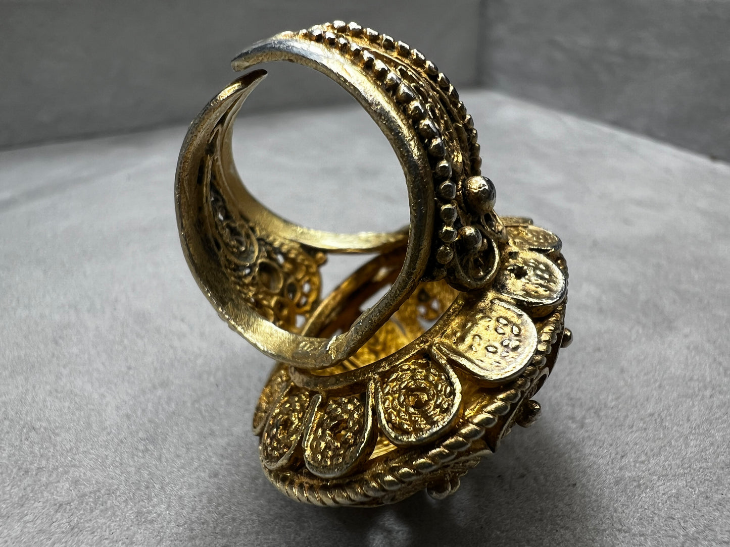 This remarkable antique ring, expertly made in Israel from sterling silver and finished with a gold wash, showcases exquisite early craftsmanship that is genuinely impressive.