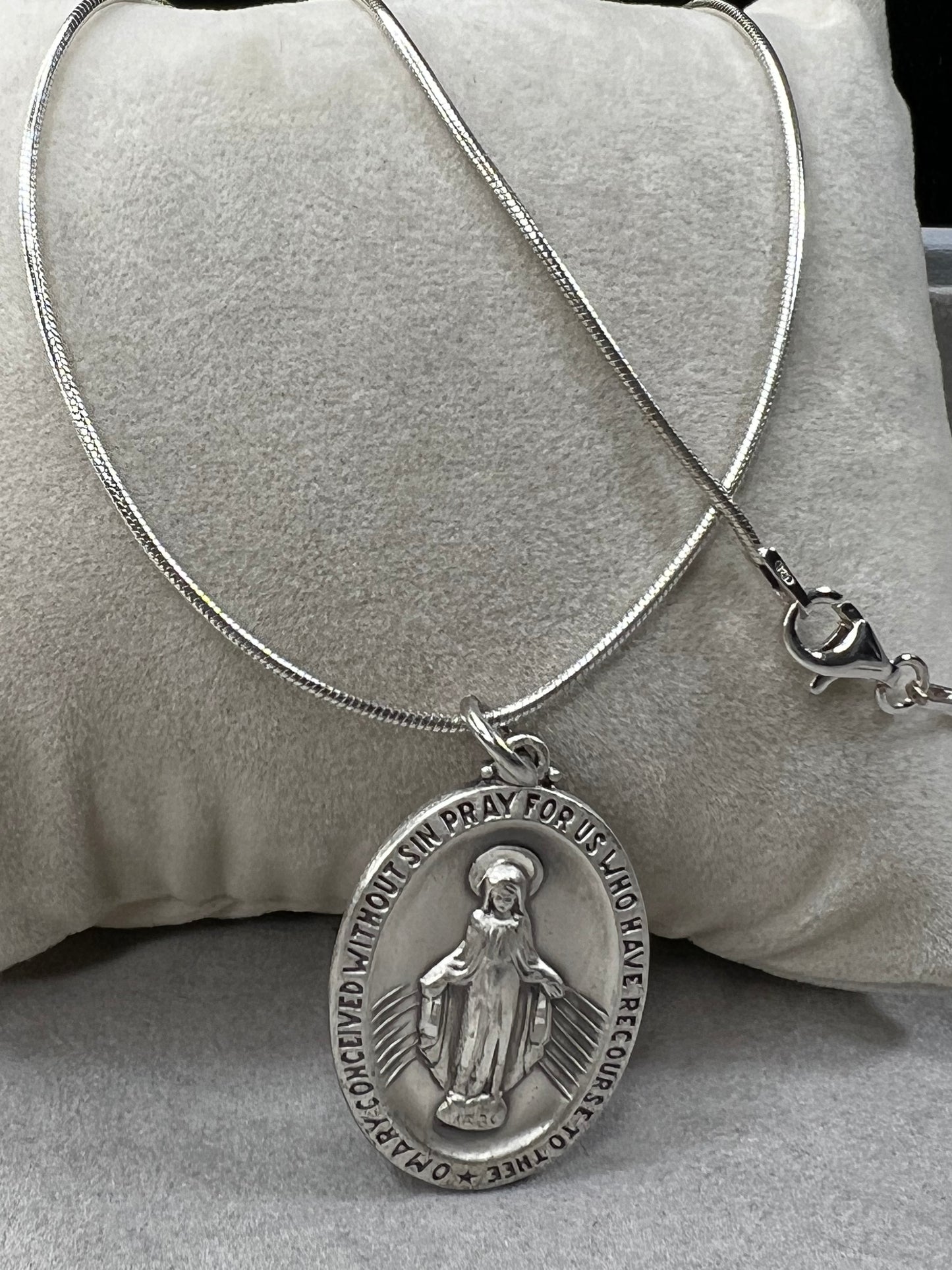 Vintage Sterling Silver Chain & Virgin Mary Pendant by Chapel