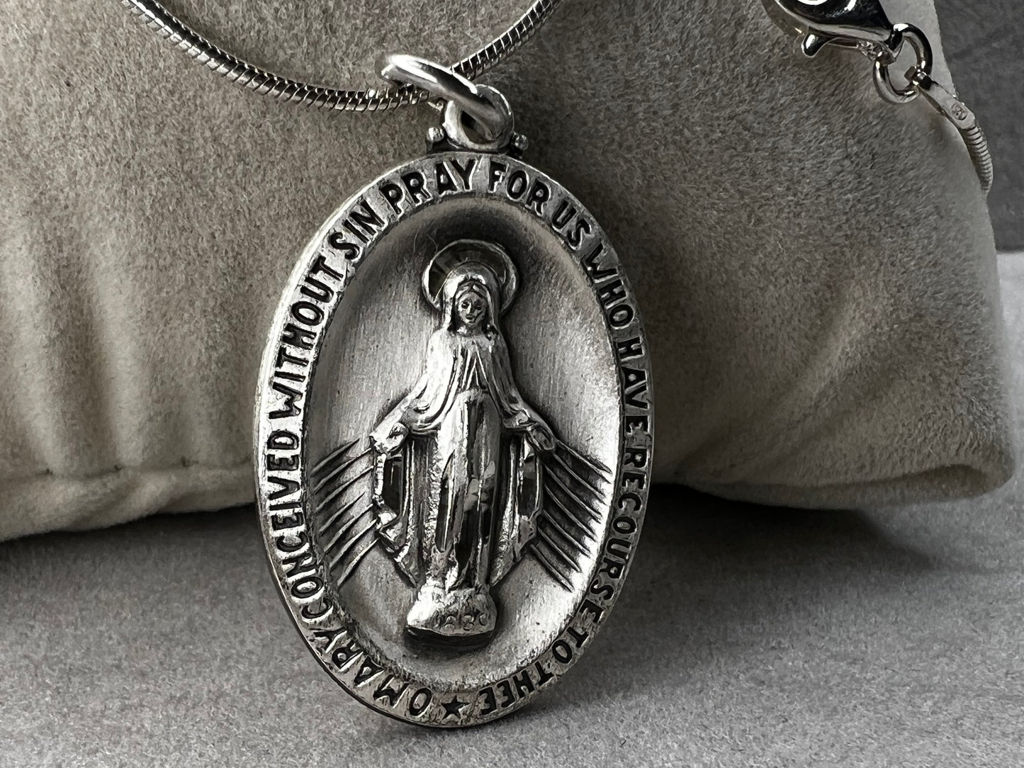 Vintage Sterling Silver Chain & Virgin Mary Pendant by Chapel