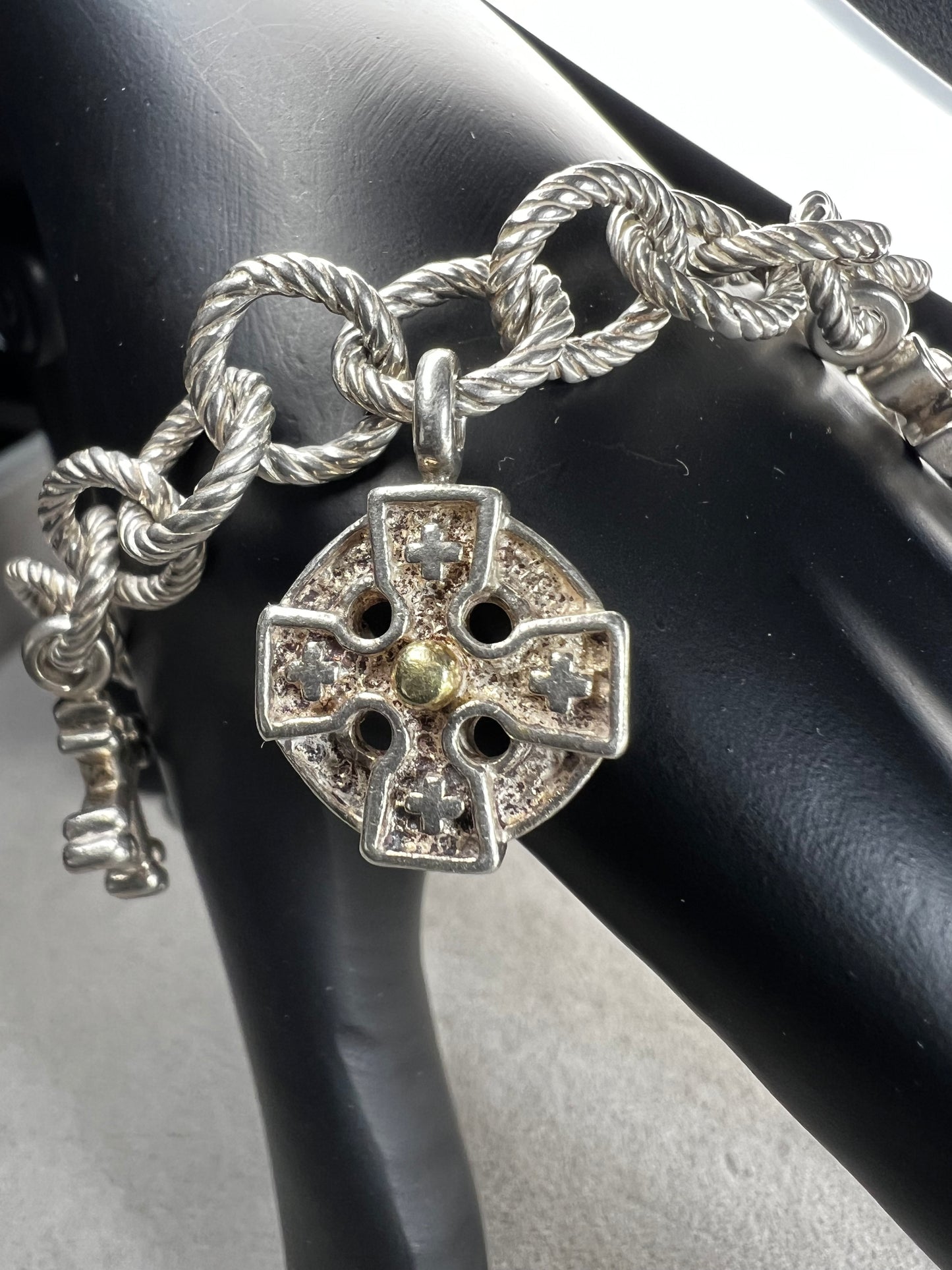 1.4oz Sterling silver charm bracelet by Ann King with 18k gold accents